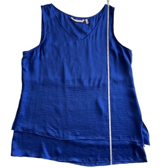 Soft Surroundings- Cally Crinkle Tank Royal Blue Asymmetrical Hem, Size Large - Picture 10 of 11